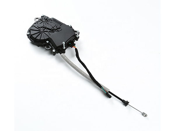 Kapı Kilit Motoru (Aktuator) X1:F48 Otm. Bagaj Kapağı