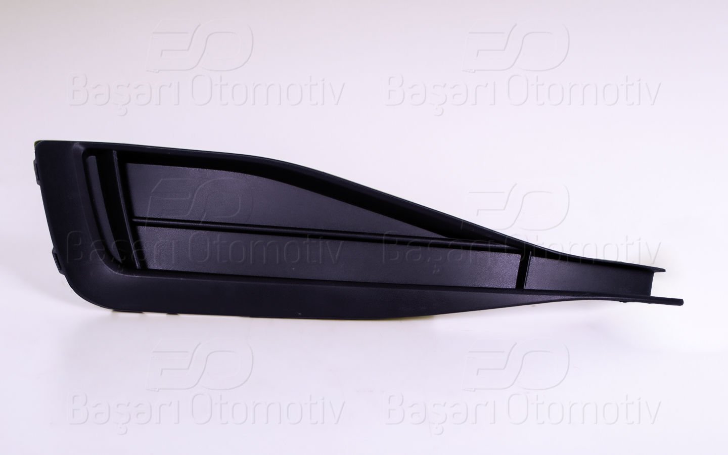 TAMPON IZGARASI SOL SISSIZ PUTURLU SIYAH | VW PASSAT 19 > | GKL