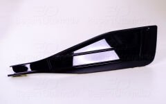 TAMPON IZGARASI SAG SISSIZ PARLAK SIYAH | VW PASSAT 19 > | GKL