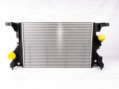 TURBO RADYATORU (INTERCOOLER) 632X430.4X30 | MERCEDES-BENZ A SERISI A200 18 > B SERISI B200 18 > CLA (C118) CLA180 19 > GLA (H247) GLA180 20 > GLB (X247) GLB250 19 > | WISCO